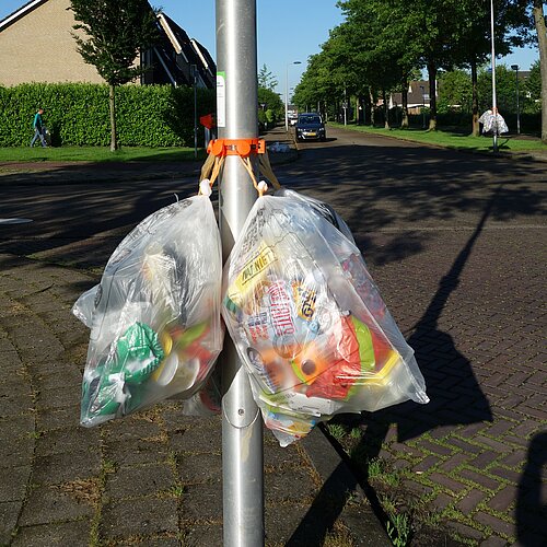 Oorzaak Voorkeursbehandeling beneden Speciale zakken voor plastic afval alleen nog voor hoogbouw en stadscentra  - AVRI
